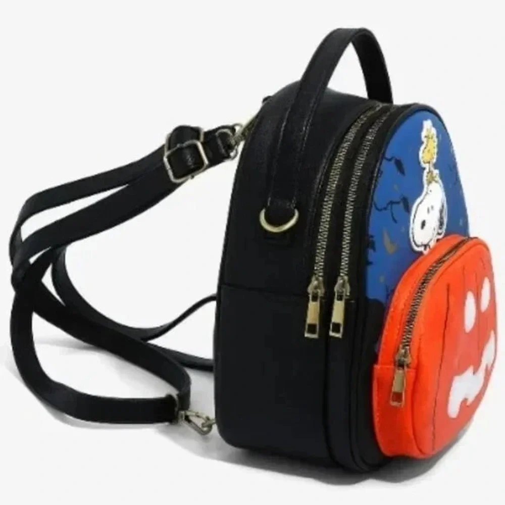 Peanuts Snoopy and Woodstock The Great Pumpkin Convertible‎ Light Up Backpack